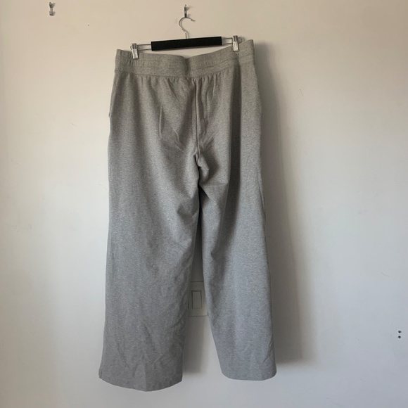 L.L.Bean Women's Grey Ultrasoft Sweatpants, Wide-Leg, size XL - Picture 3 of 5